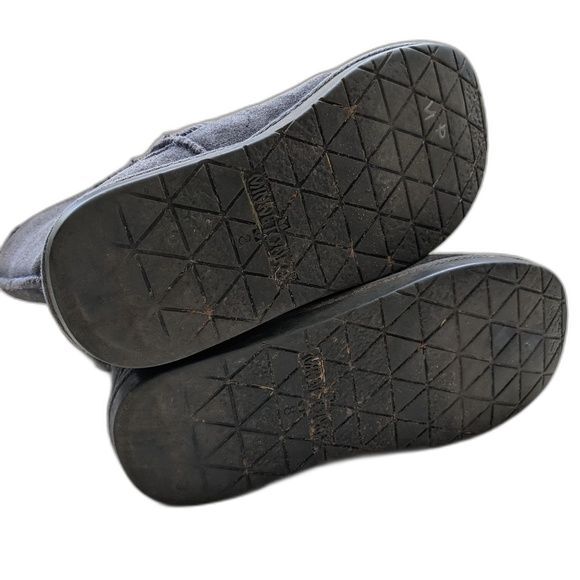 Minnetonka Suede Sheepskin & Wool Olympia Short Boots Gray 8 - Picture 8 of 13